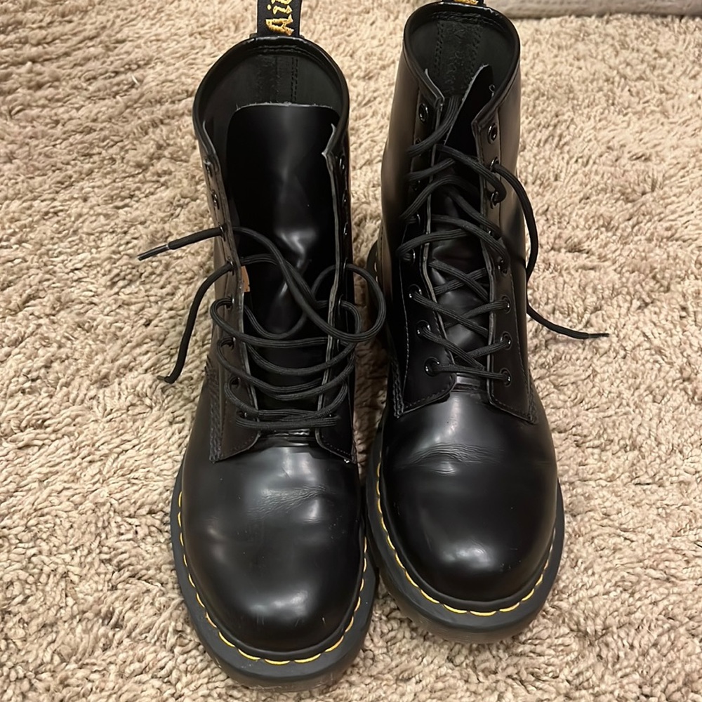 Dr. Marten like new boots 10 US